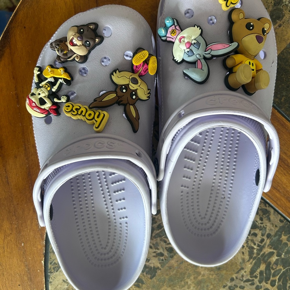 LIMITED EDITION. Lavender CROCS X JUSTIN BIEBER WITH DREW